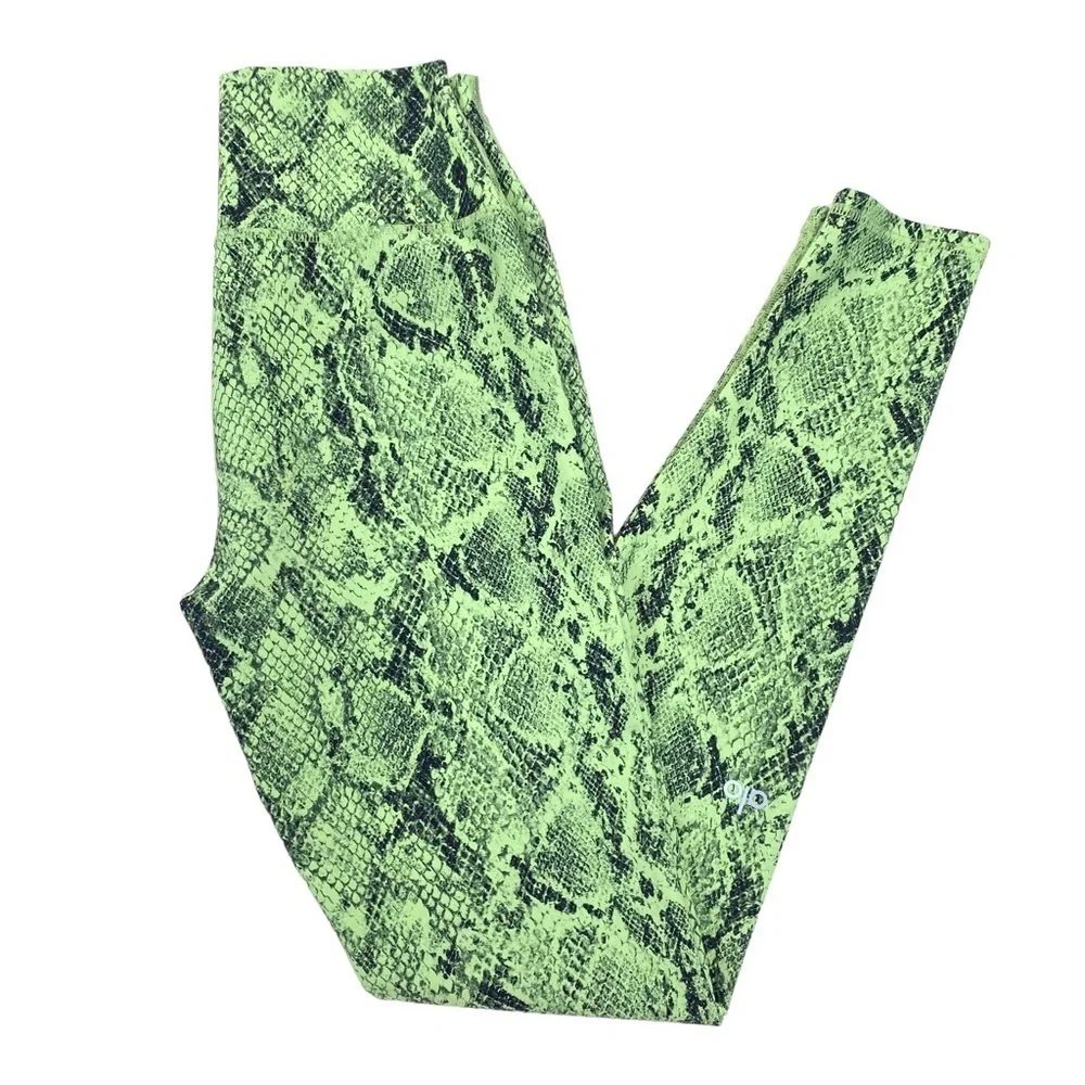ALO Yoga Green Snakeskin Vapor Full length Leggings in Neon Green